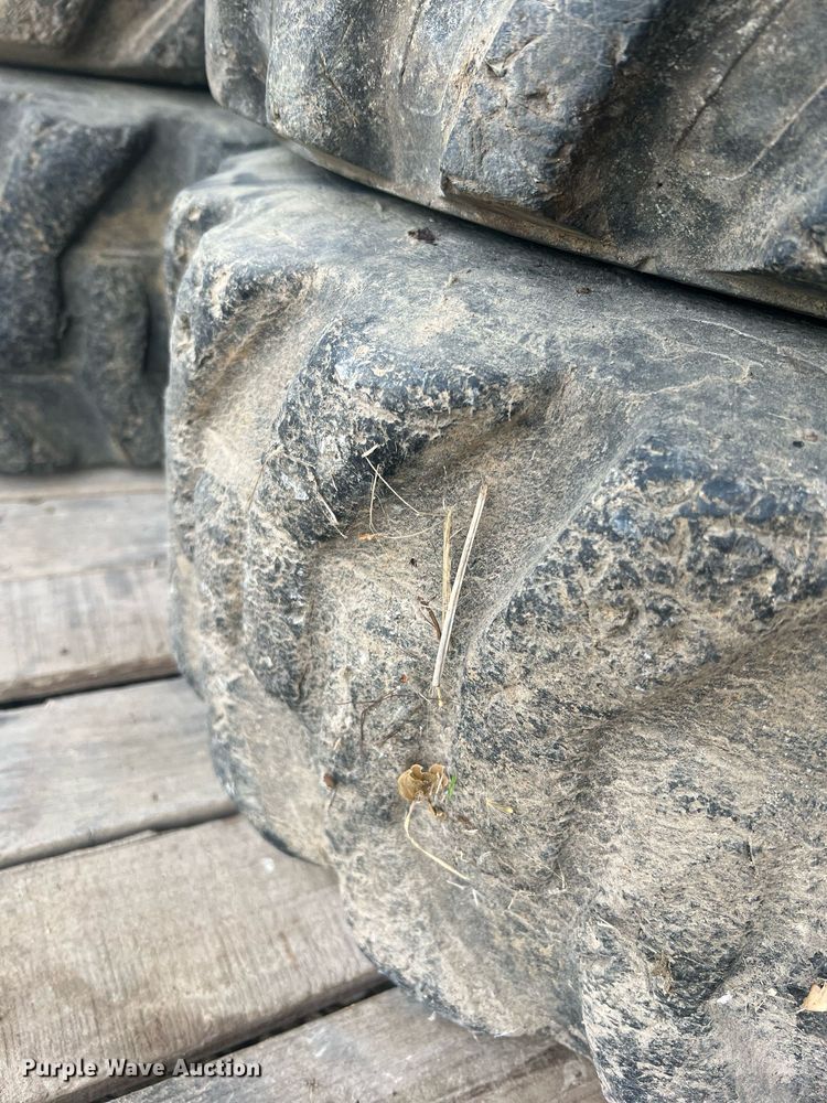 image for item LI9675 (5) Bobcat 10-16.5 skid steer wheels and tires