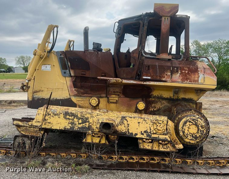image for item LI9677 Komatsu D65PX  dozer