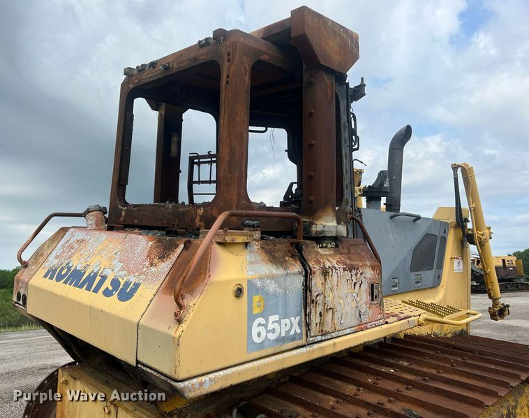 image for item LI9677 Komatsu D65PX  dozer