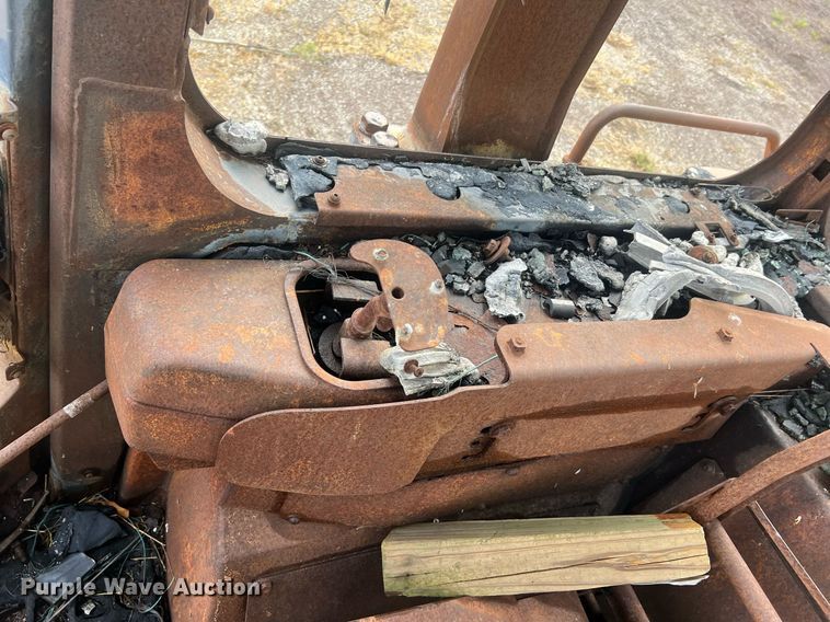 image for item LI9677 Komatsu D65PX  dozer