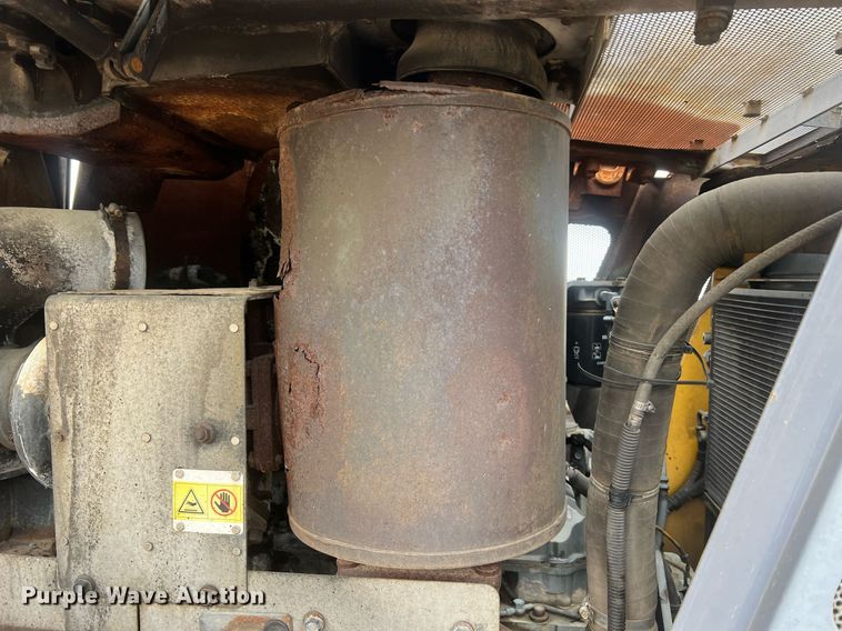 image for item LI9677 Komatsu D65PX  dozer