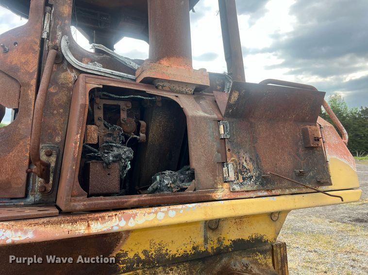 image for item LI9677 Komatsu D65PX  dozer