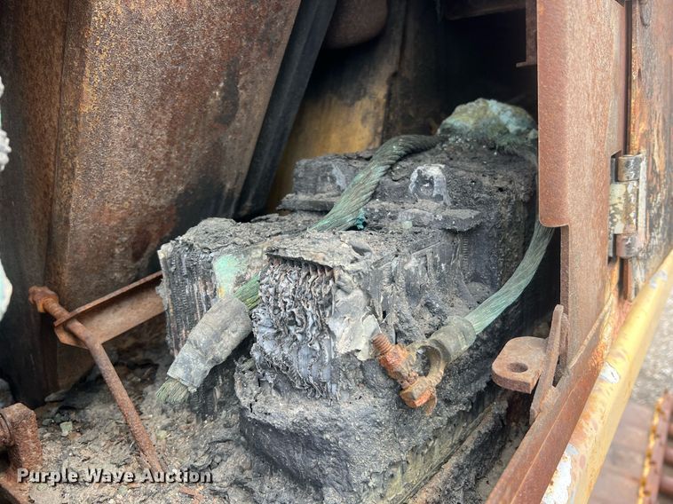 image for item LI9677 Komatsu D65PX  dozer