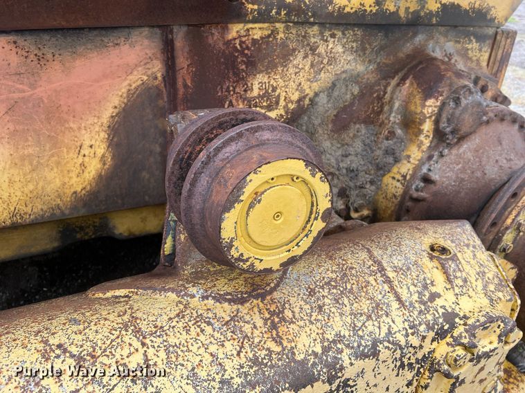 image for item LI9677 Komatsu D65PX  dozer