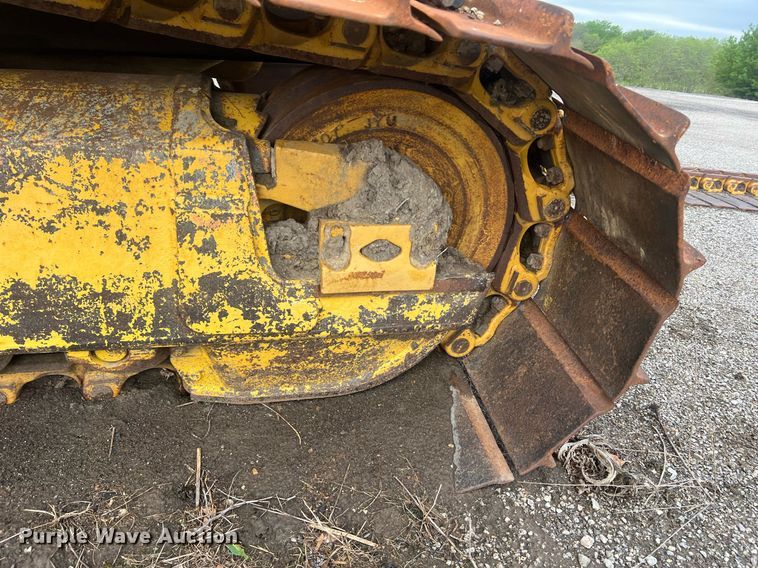 image for item LI9677 Komatsu D65PX  dozer