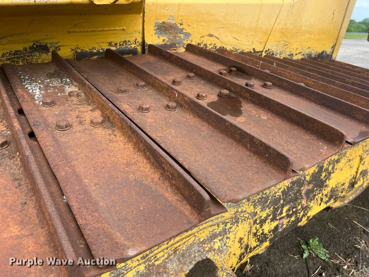 image for item LI9677 Komatsu D65PX  dozer