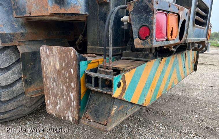 image for item LI9686 1987 Tadano TR250E  crane