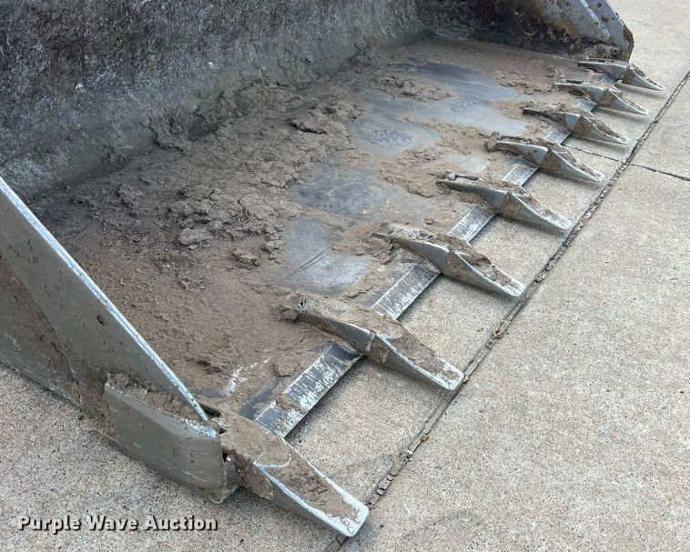 image for item LI9694 2007 Bobcat S300  skid steer loader