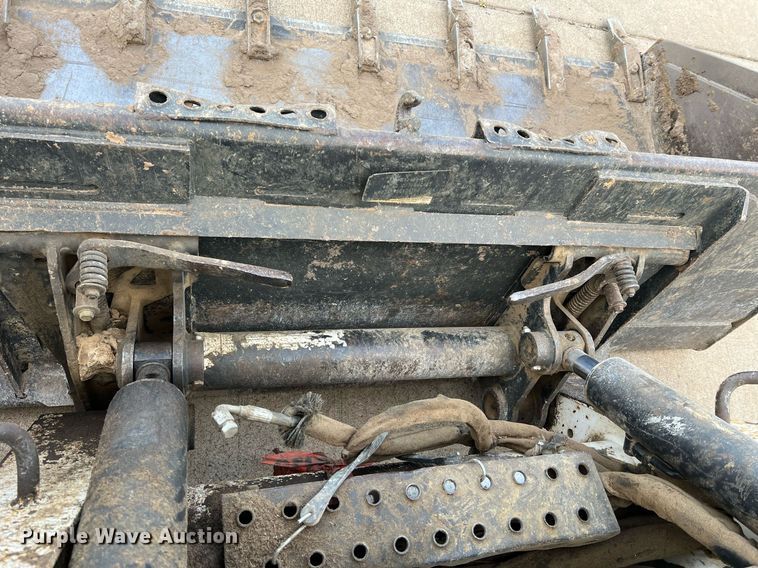 image for item LI9694 2007 Bobcat S300  skid steer loader