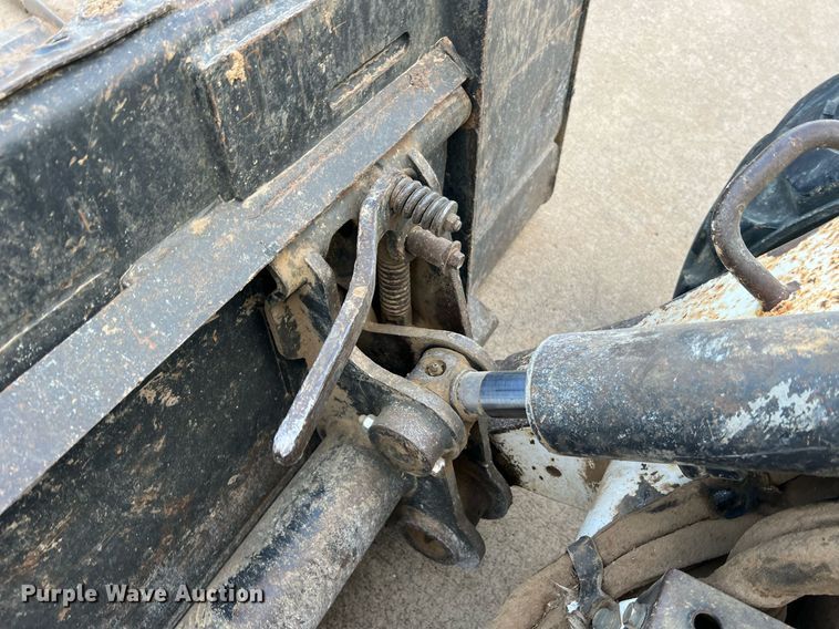 image for item LI9694 2007 Bobcat S300  skid steer loader