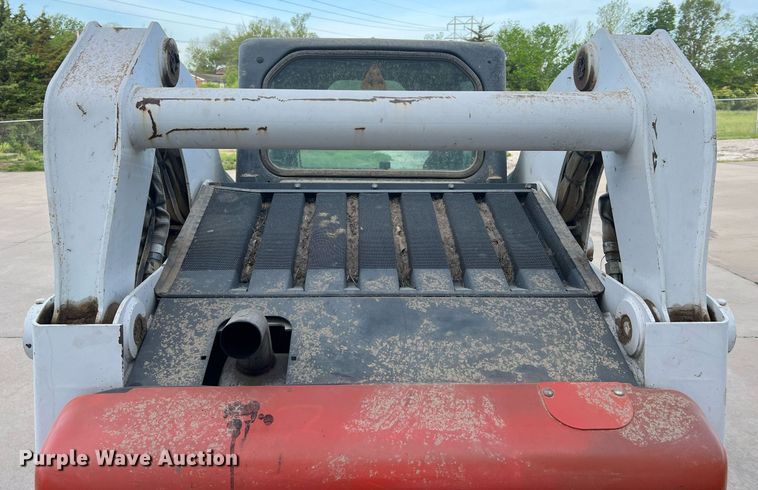 image for item LI9694 2007 Bobcat S300  skid steer loader