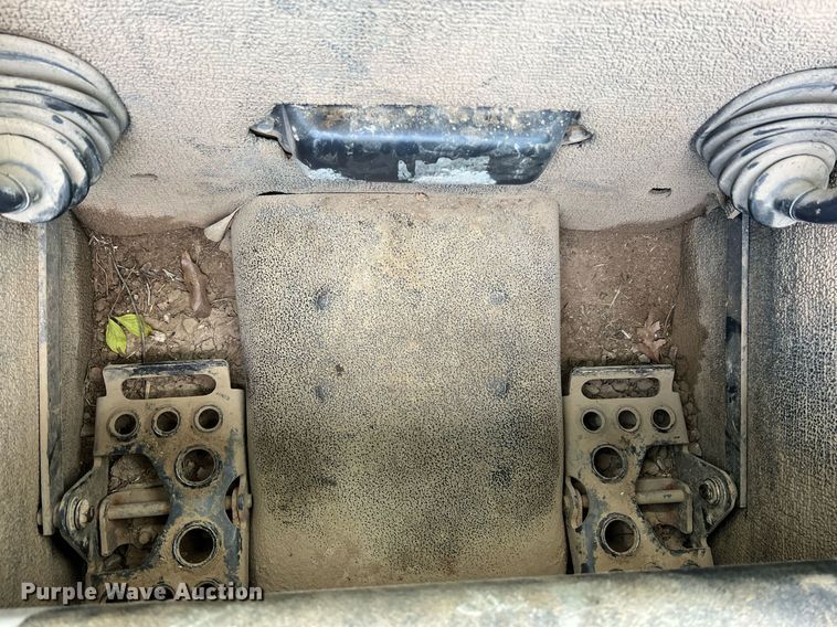 image for item LI9694 2007 Bobcat S300  skid steer loader