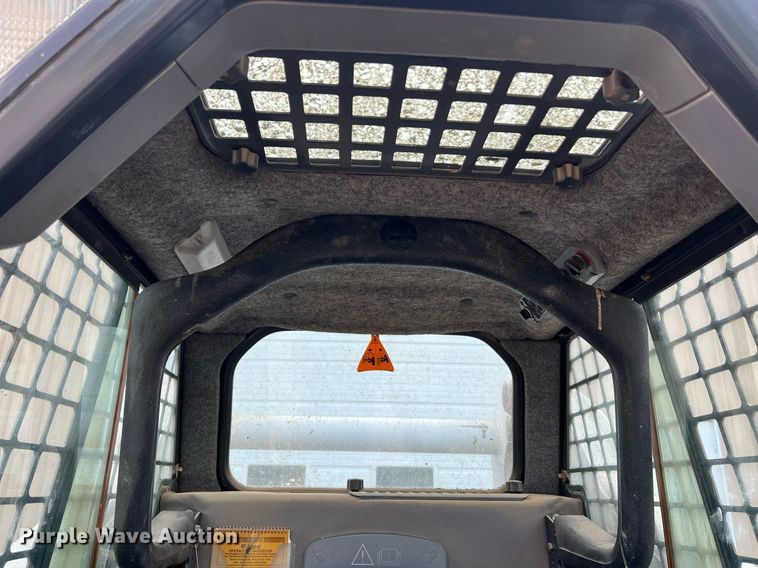 image for item LI9694 2007 Bobcat S300  skid steer loader