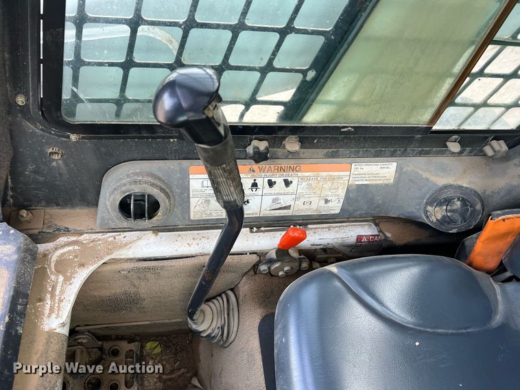 image for item LI9694 2007 Bobcat S300  skid steer loader