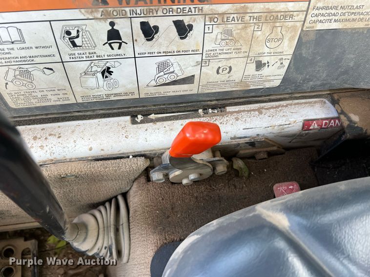 image for item LI9694 2007 Bobcat S300  skid steer loader