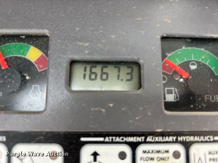 image for item LI9694 2007 Bobcat S300  skid steer loader