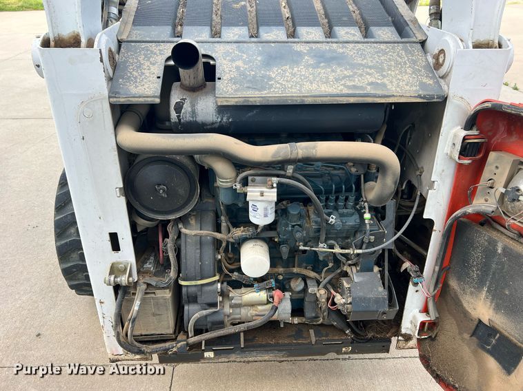 image for item LI9694 2007 Bobcat S300  skid steer loader