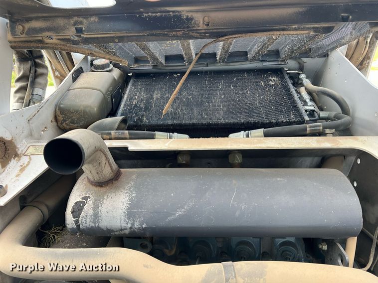 image for item LI9694 2007 Bobcat S300  skid steer loader