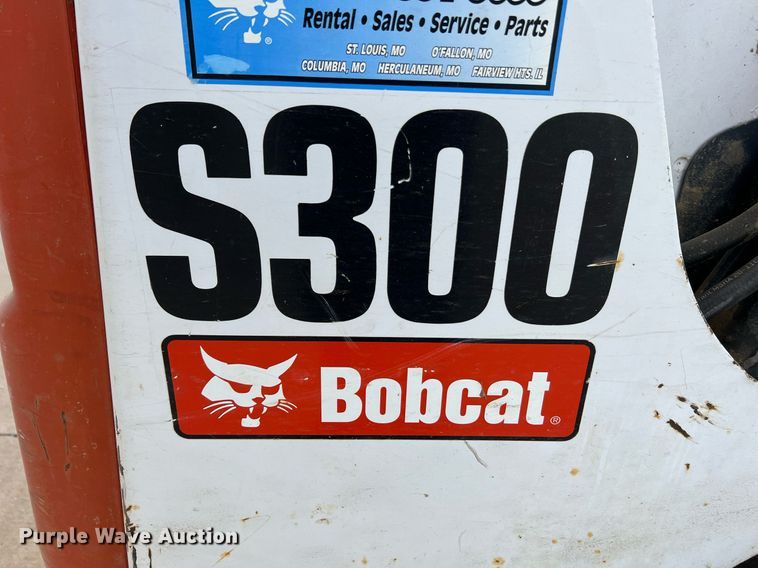 image for item LI9694 2007 Bobcat S300  skid steer loader
