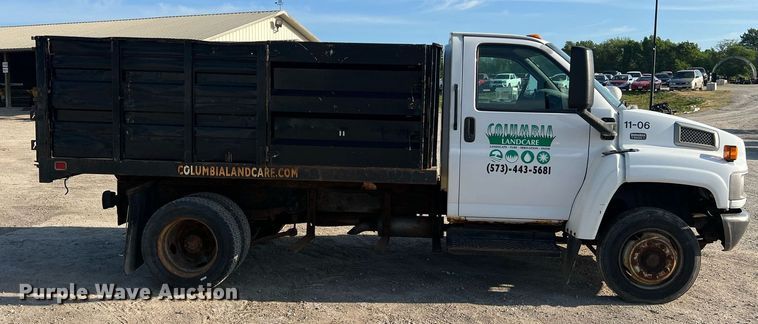 image for item LI9695 2006 GMC C4500  dump flatbed truck