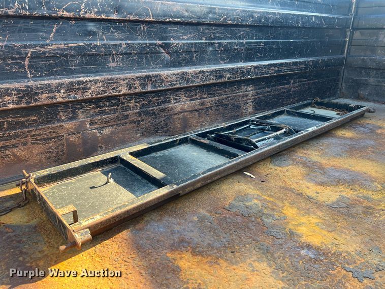 image for item LI9695 2006 GMC C4500  dump flatbed truck