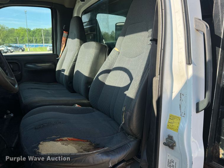 image for item LI9695 2006 GMC C4500  dump flatbed truck