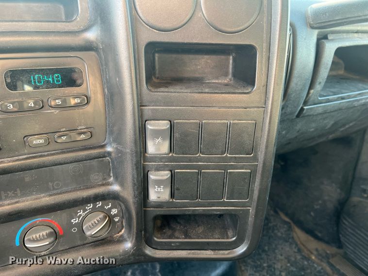 image for item LI9695 2006 GMC C4500  dump flatbed truck