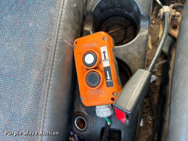 image for item LI9695 2006 GMC C4500  dump flatbed truck