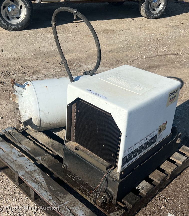 image for item LI9700 Stellar SHD-43  air compressor