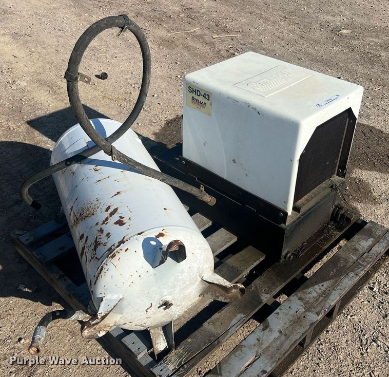 image for item LI9700 Stellar SHD-43  air compressor