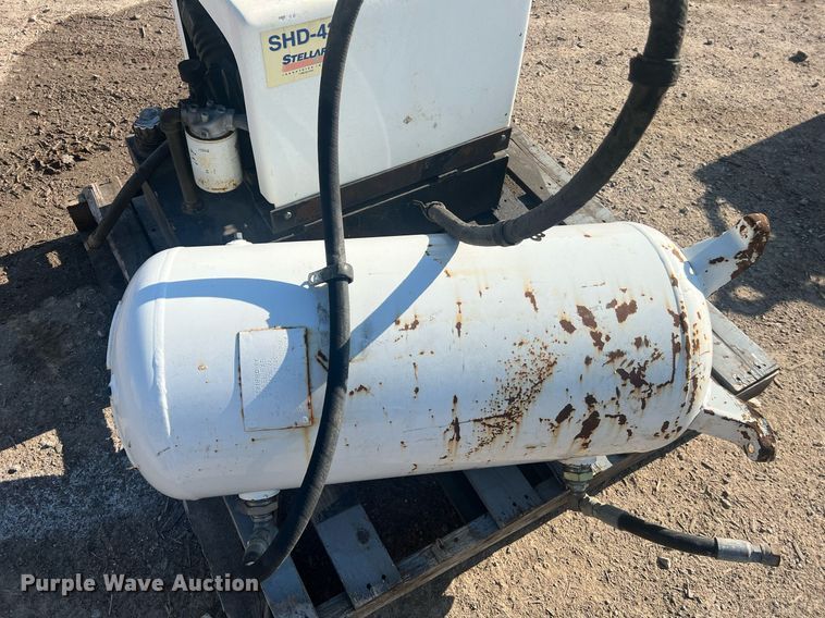 image for item LI9700 Stellar SHD-43  air compressor