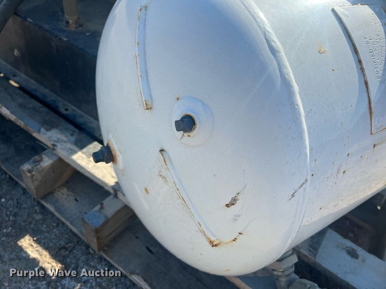 image for item LI9700 Stellar SHD-43  air compressor