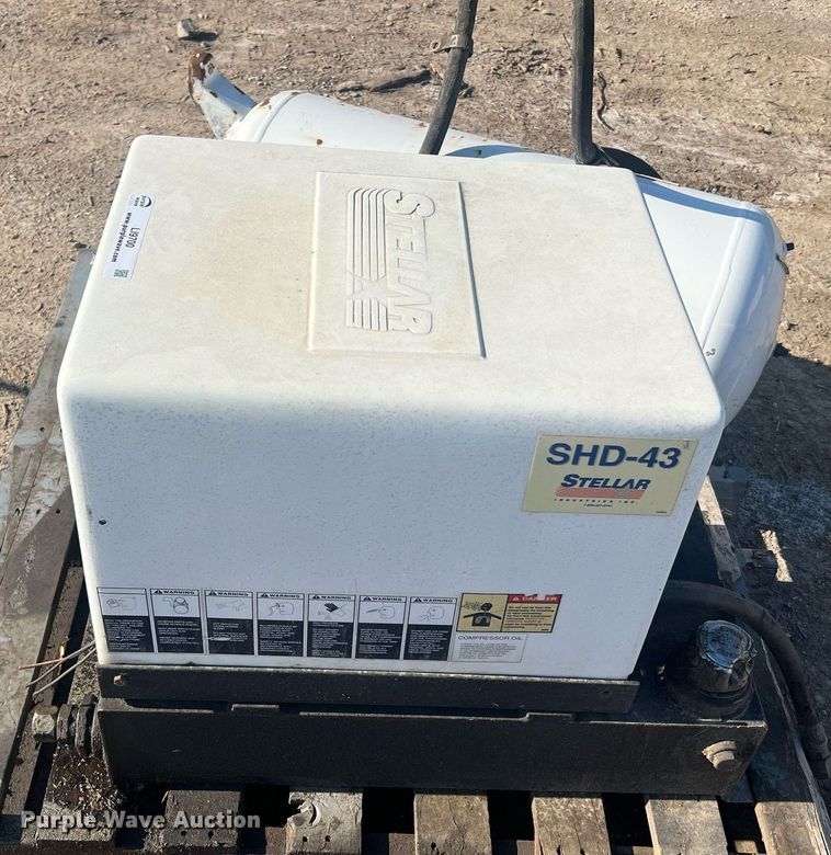 image for item LI9700 Stellar SHD-43  air compressor