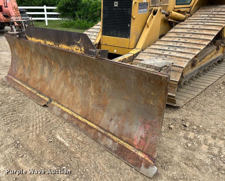 image for item LI9716 2004 Caterpillar D6N LGP  dozer
