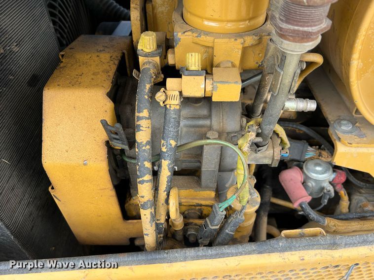image for item LI9716 2004 Caterpillar D6N LGP  dozer