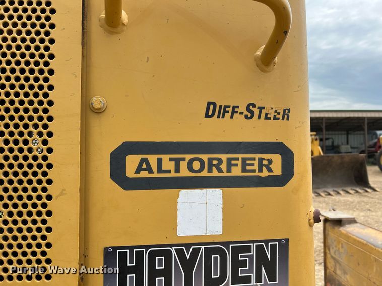 image for item LI9716 2004 Caterpillar D6N LGP  dozer