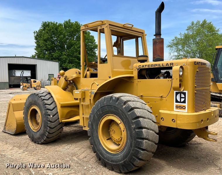 image for item LI9718 1968 Caterpillar 950  wheel loader