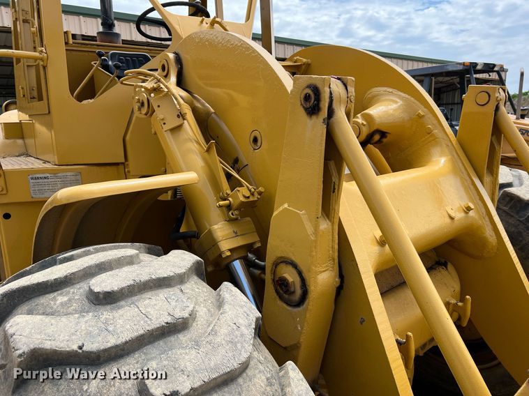 image for item LI9718 1968 Caterpillar 950  wheel loader