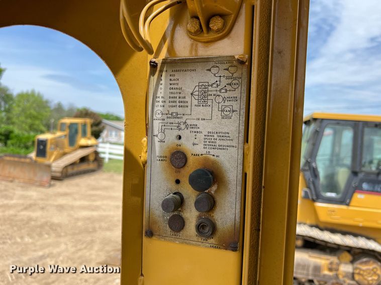 image for item LI9718 1968 Caterpillar 950  wheel loader