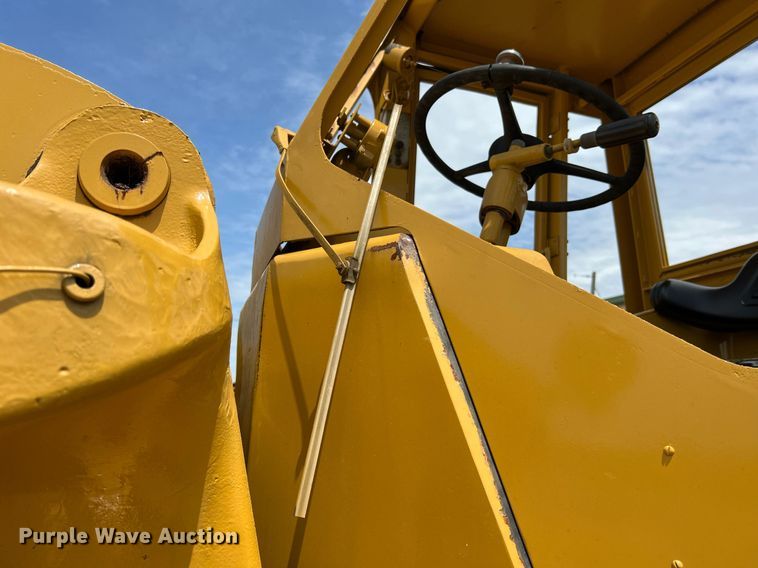 image for item LI9718 1968 Caterpillar 950  wheel loader