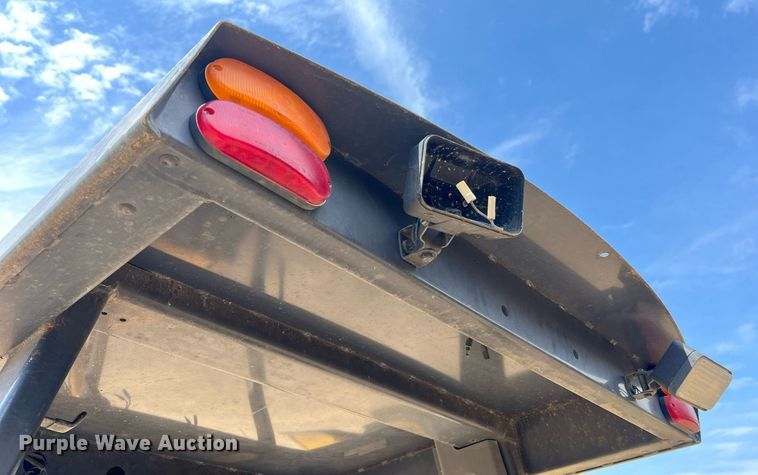 image for item LI9719 1998 Case 570LXT Series 2  landscape tractor