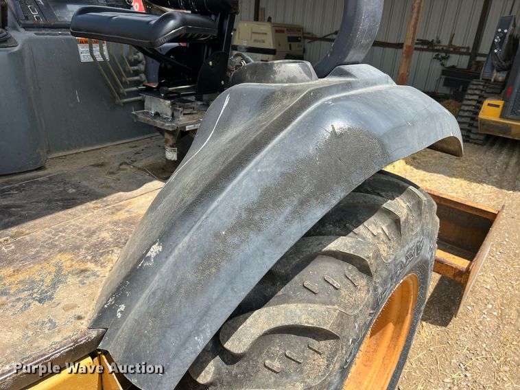 image for item LI9719 1998 Case 570LXT Series 2  landscape tractor