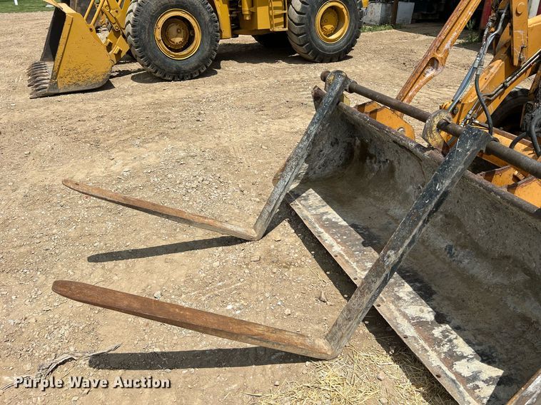 image for item LI9719 1998 Case 570LXT Series 2  landscape tractor