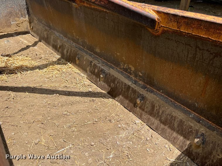 image for item LI9719 1998 Case 570LXT Series 2  landscape tractor