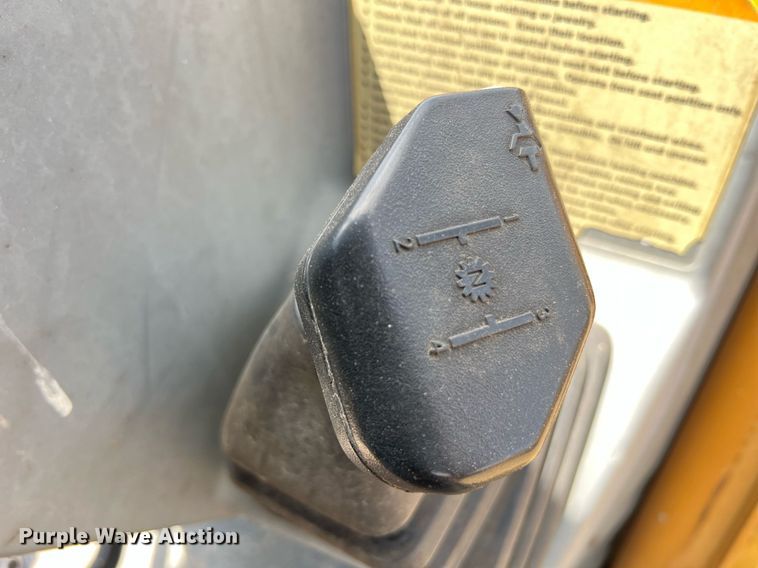 image for item LI9719 1998 Case 570LXT Series 2  landscape tractor