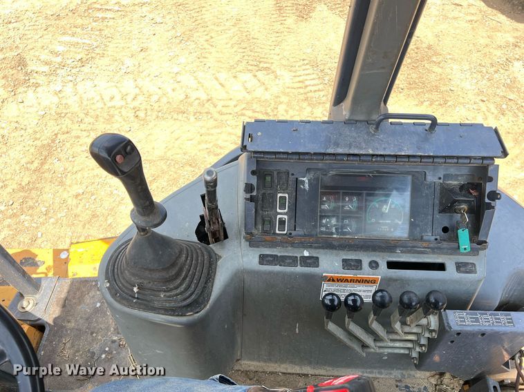 image for item LI9719 1998 Case 570LXT Series 2  landscape tractor