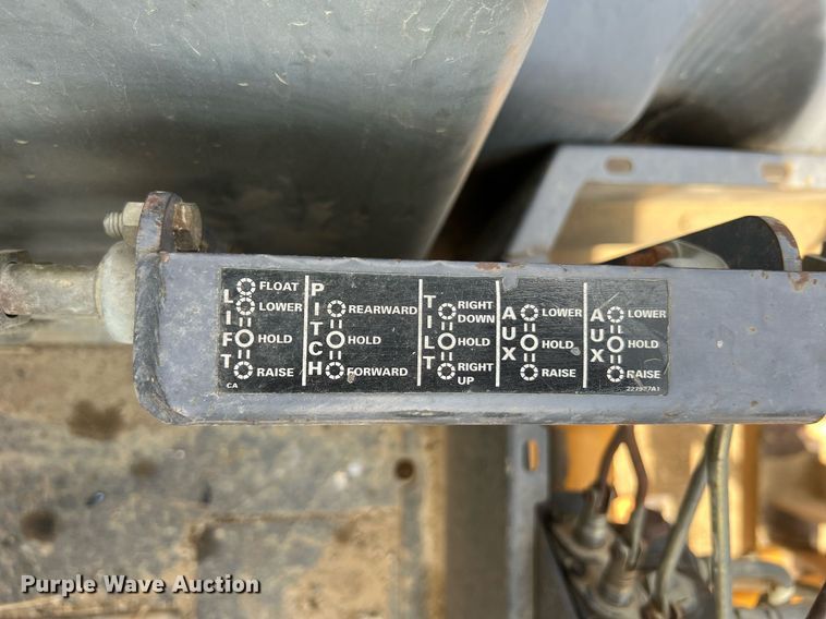 image for item LI9719 1998 Case 570LXT Series 2  landscape tractor