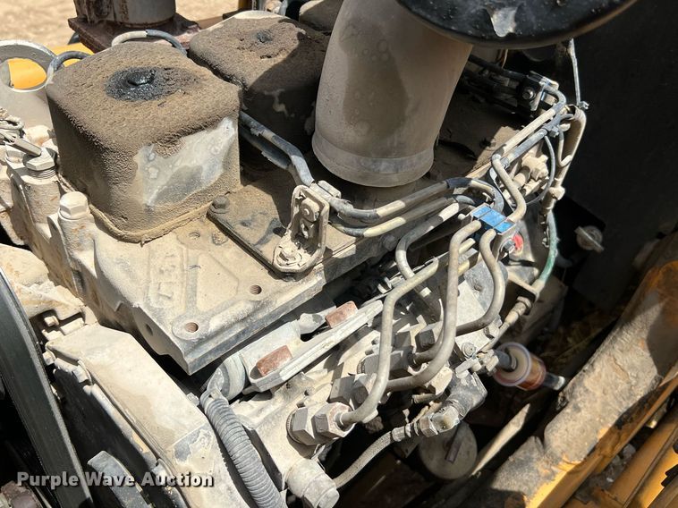 image for item LI9719 1998 Case 570LXT Series 2  landscape tractor