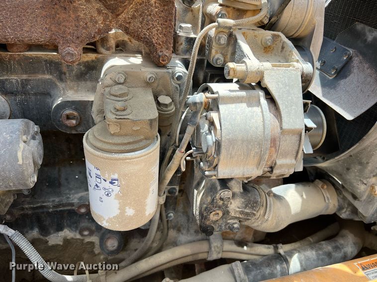 image for item LI9719 1998 Case 570LXT Series 2  landscape tractor