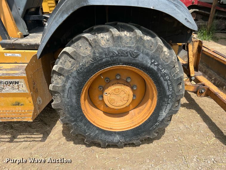 image for item LI9719 1998 Case 570LXT Series 2  landscape tractor